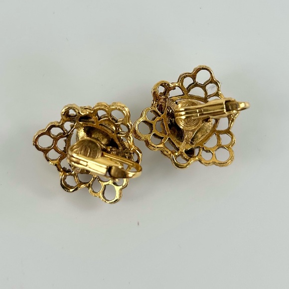 3 for $30 Vintage Brown Synthetic Rhinestone Crystal Clip On Earrings - Picture 4 of 5